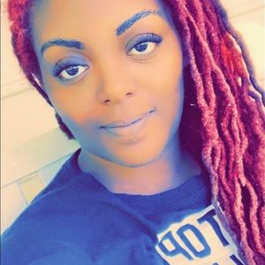 Meet your Posher, Jennine